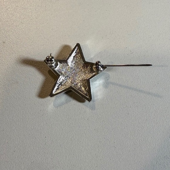 Star Brooch Silver Tone Patriotic Rhinestone Red White Blue USA Flag Pin - Picture 3 of 3